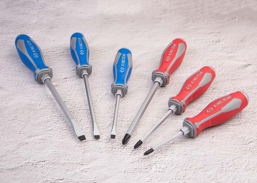 Jeu de 6 tournevis lame traversante à fente et phillips